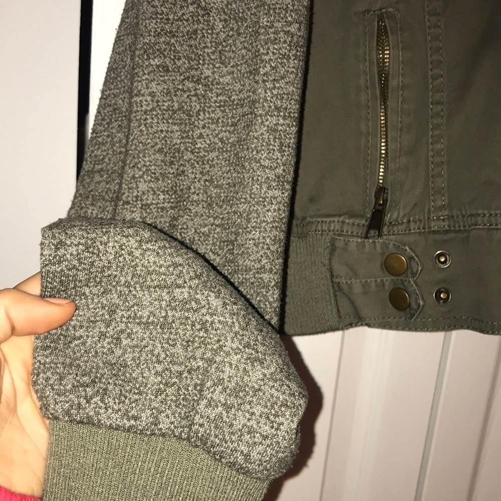 Jacket - Picture 2 of 4